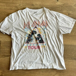 Def Leopard tee